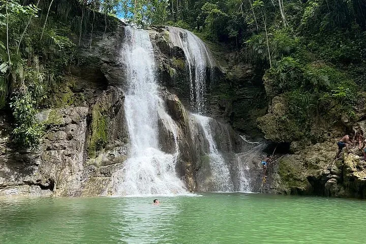 Lush tropical jungle trail leading to Gozalandia Waterfall in San Sebastián, western Puerto Rico